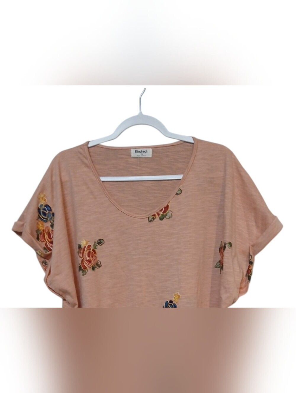 Kindred - NWT Apricot Embroidered Floral Ladies Blouse, Short Cuffed Sleeves, 2X - Picture 7 of 12